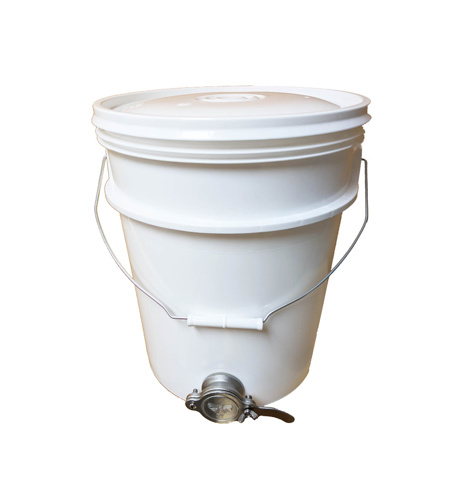 Plastic Pail 5 Gallon with Honey Gate ApiHex