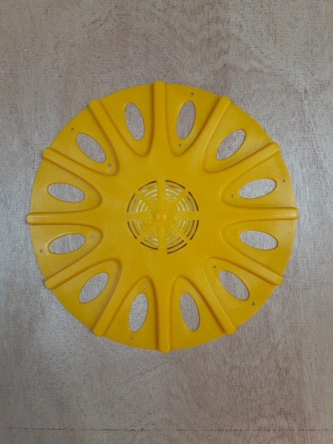 Circular 12-Way Bee Escape
